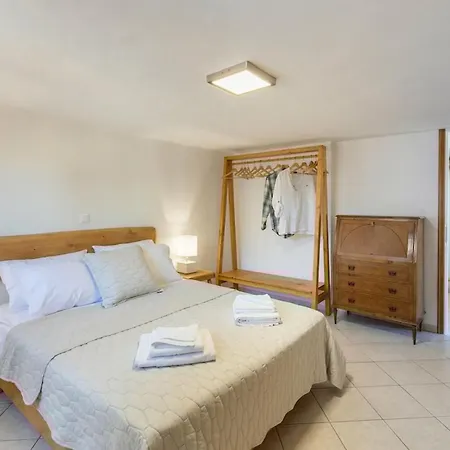 Vitamine Sea House * Parasporos