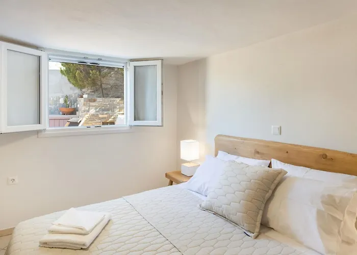 Vakantiehuis Vitamine Sea House - Island Living Paros Parasporos